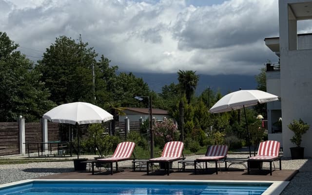 Higos Hotel