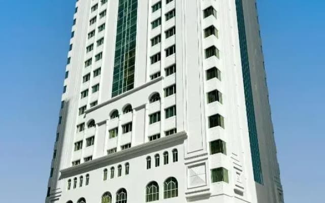 Отель Howard Johnson by Wyndham Abu Dhabi
