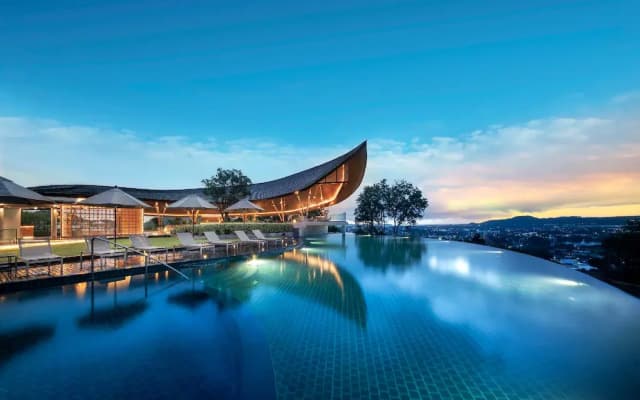 Отель Noku Phuket