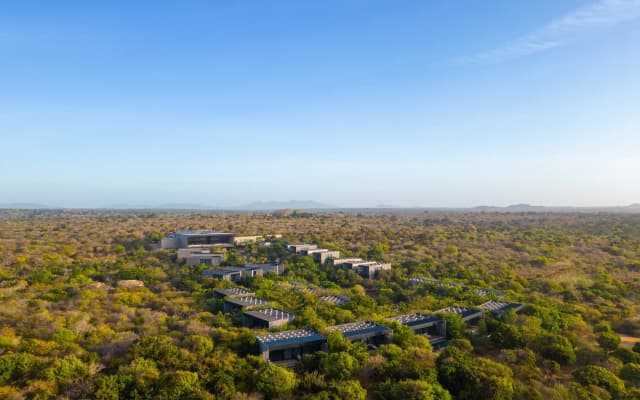 Курортный отель  Hilton Yala
