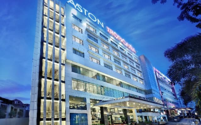Отель Aston Tropicana