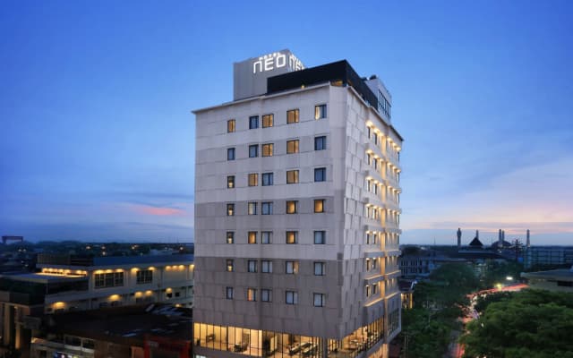 Отель Neo Gajah Mada, Pontianak