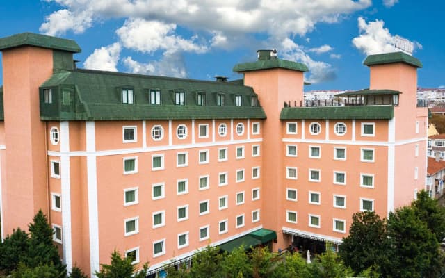 The Green Park Merter Hotel