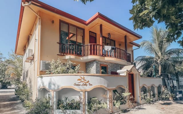 Отель Ocean Lilly Inn