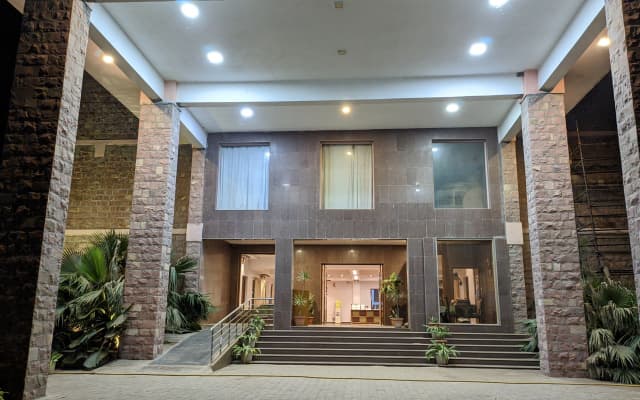 Отель Kanthi Resorts