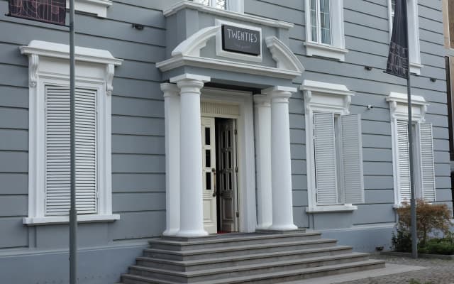 Отель Twenties Tbilisi - Stay & Dine