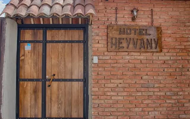 Отель Heyvany