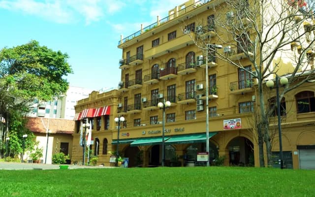 Отель OAK RAY Colombo City Hotel