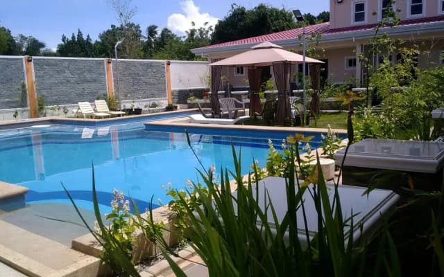 Отель Venezia Suites