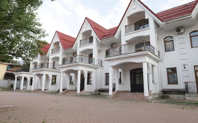 Апарт-отель Five Villas Hotel