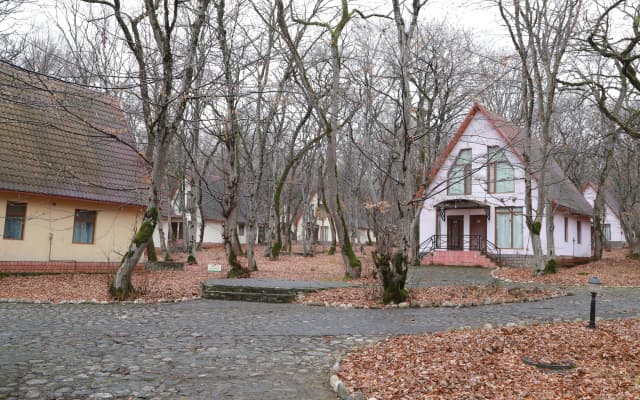 Отель Arena Gusar