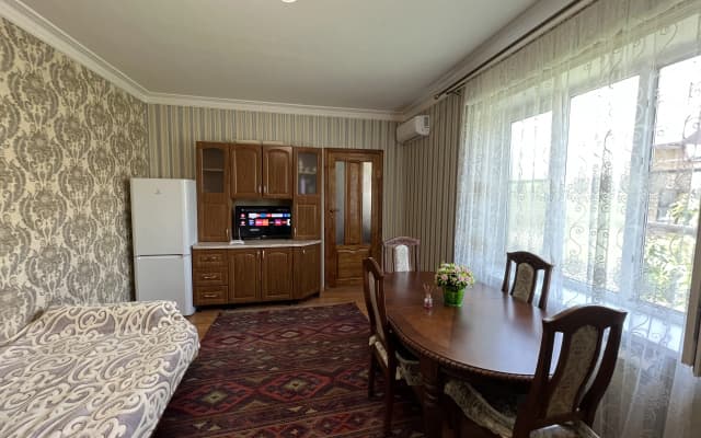 Domik v Derbente Lodging House