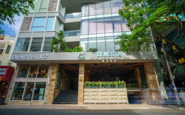 Отель Seaesta Nha Trang Hotel