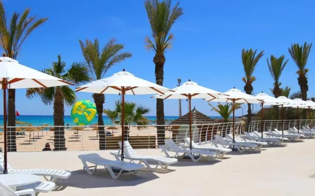 Отель Omar Khayam Resort & Aqua Park 3* Hotel