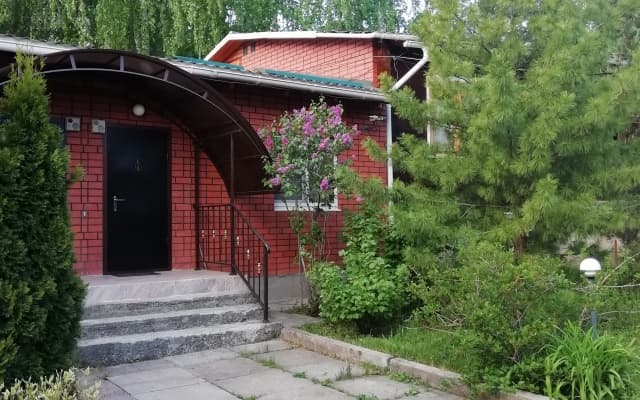 Частный дом с видом на лес