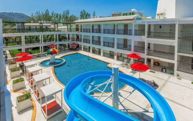 Отель Holiday Inn Resort Phuket Karon Beach by IHG