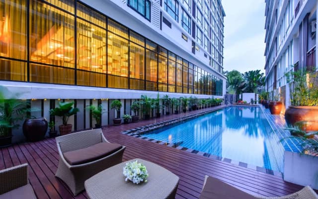 Отель Mida Hotel Ngamwongwan