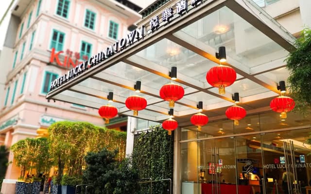 Отель Hotel Lucky Chinatown Binondo
