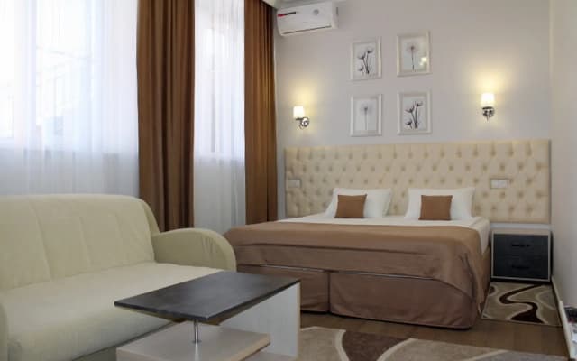 Отель Lux Promo Park & House