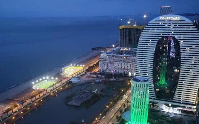 Апарт-отель Orbi City аппартаменты с прекрасным видом на море и город