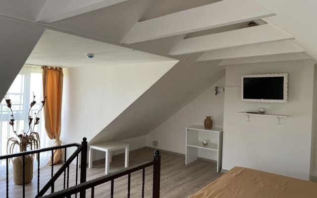 U F.I.M.K.I Guest House