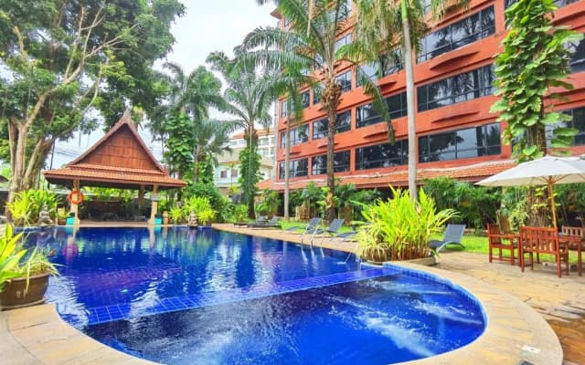 Отель Nova Park Hotel Pattaya