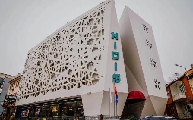Отель Midis