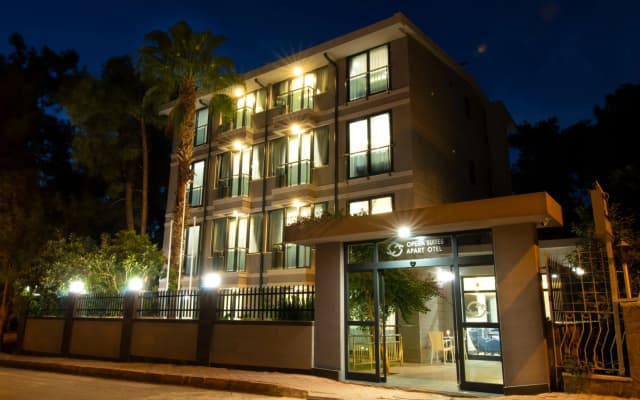 Opera Suites Hotel