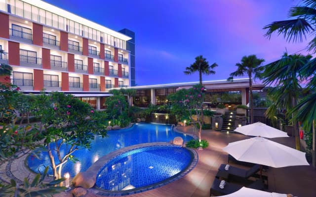 Отель Aston Bojonegoro City Hotel