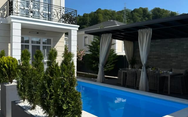 Частный дом Дом с бассейном Villa Prime