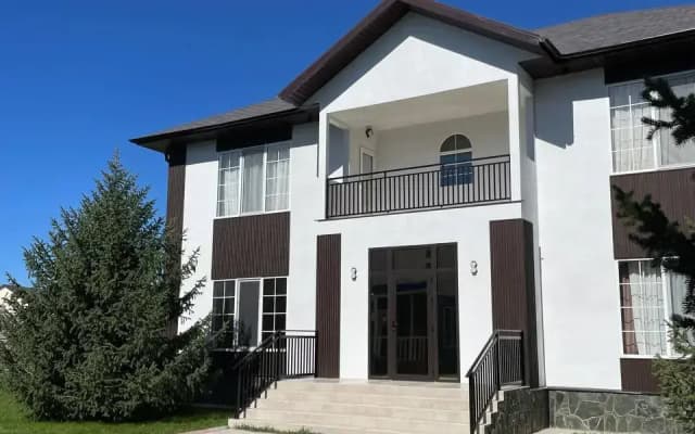 Частный дом Family Cottage
