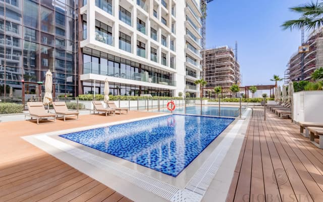 Апарт-отель Globalstay Azizi Riviera 67
