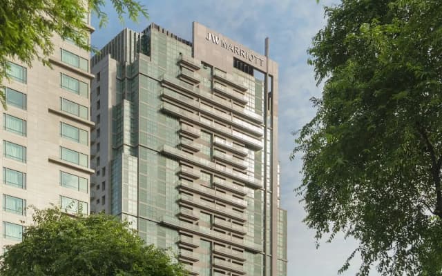 Отель JW Marriott Hotel & Suites Saigon