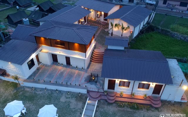 Отель Ambika Resort