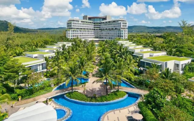 Курортный Отель Best Western Premier Sonasea Phu Quoc