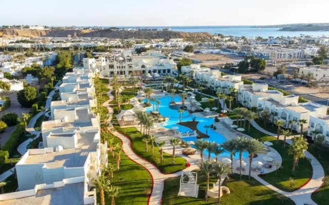 Отель Swissotel Sharm El Sheikh Aqua Hotel