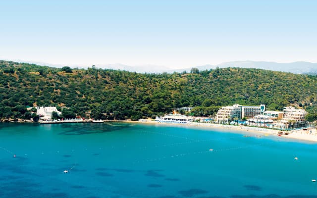 Paloma Pasha  - All inclusive