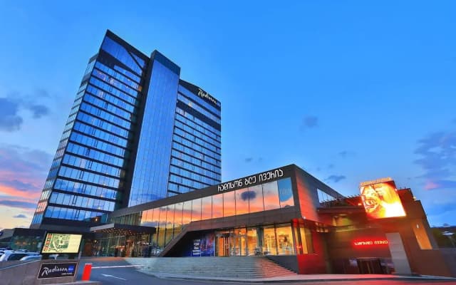 Отель Radisson Blu Iveria Hotel, Tbilisi