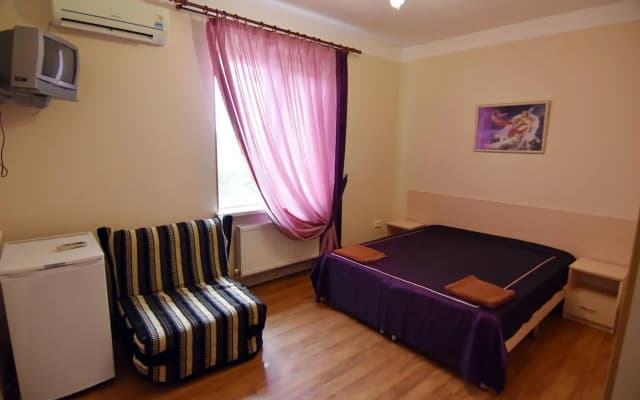 U Harlampyicha Guest House