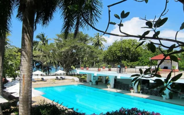 Отель Cocoa Luxury Resort