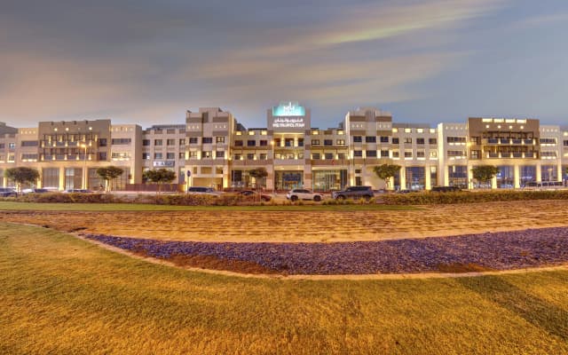 Отель Metropolitan Hotel Dubai