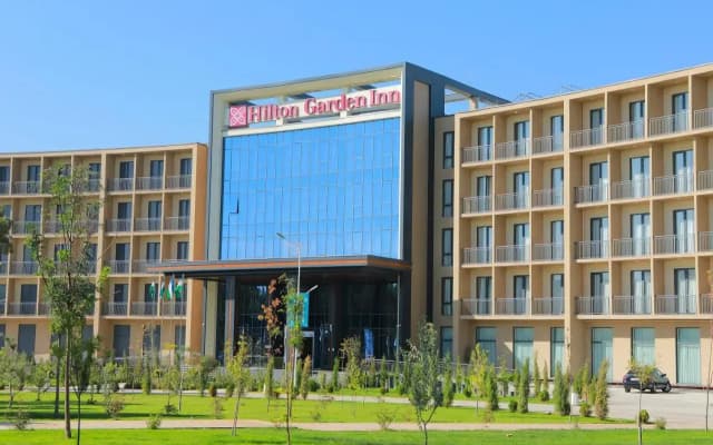 Отель Hilton Garden Inn Termez Airitom