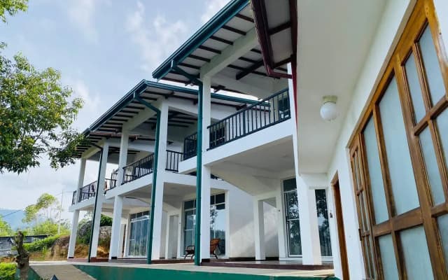 Курортный отель The Tea Tree Resort
