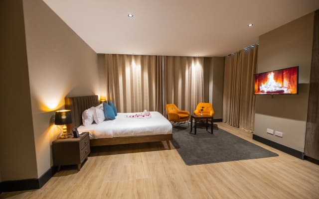 Отель Sincerely Yours Suites and Serviced Apartments