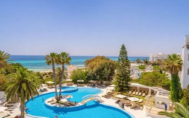 Отель Sol Azur Beach