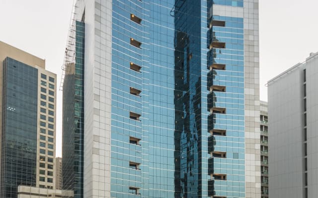 Отель Golden Tulip Media