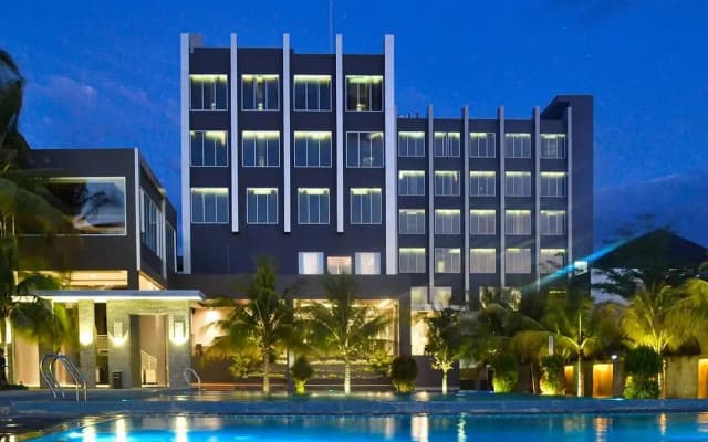 Отель Aston Gorontalo & Convention Center