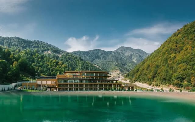 Отель Qafqaz Tufandag Mountain Resort