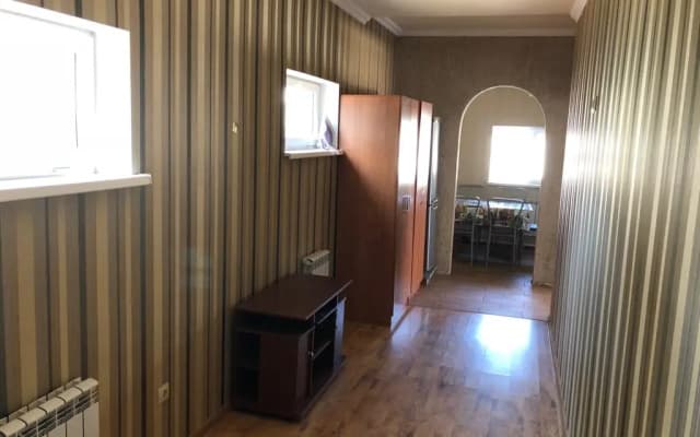 V Leningradskoy Guest House