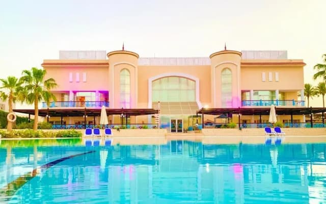 Ivy Cyrene Island Aqua Park Resort